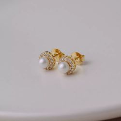 Brinco dourado com pérola Shell