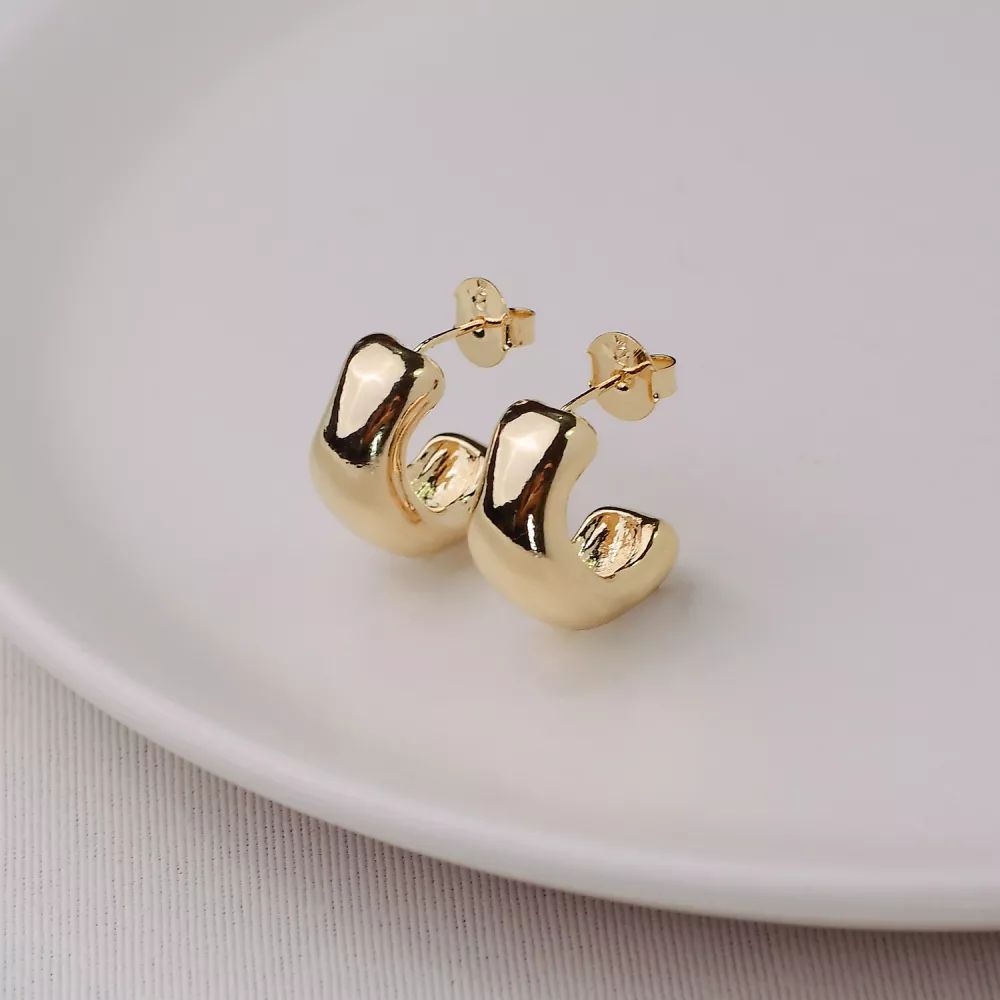 Brinco Dourado em Metal