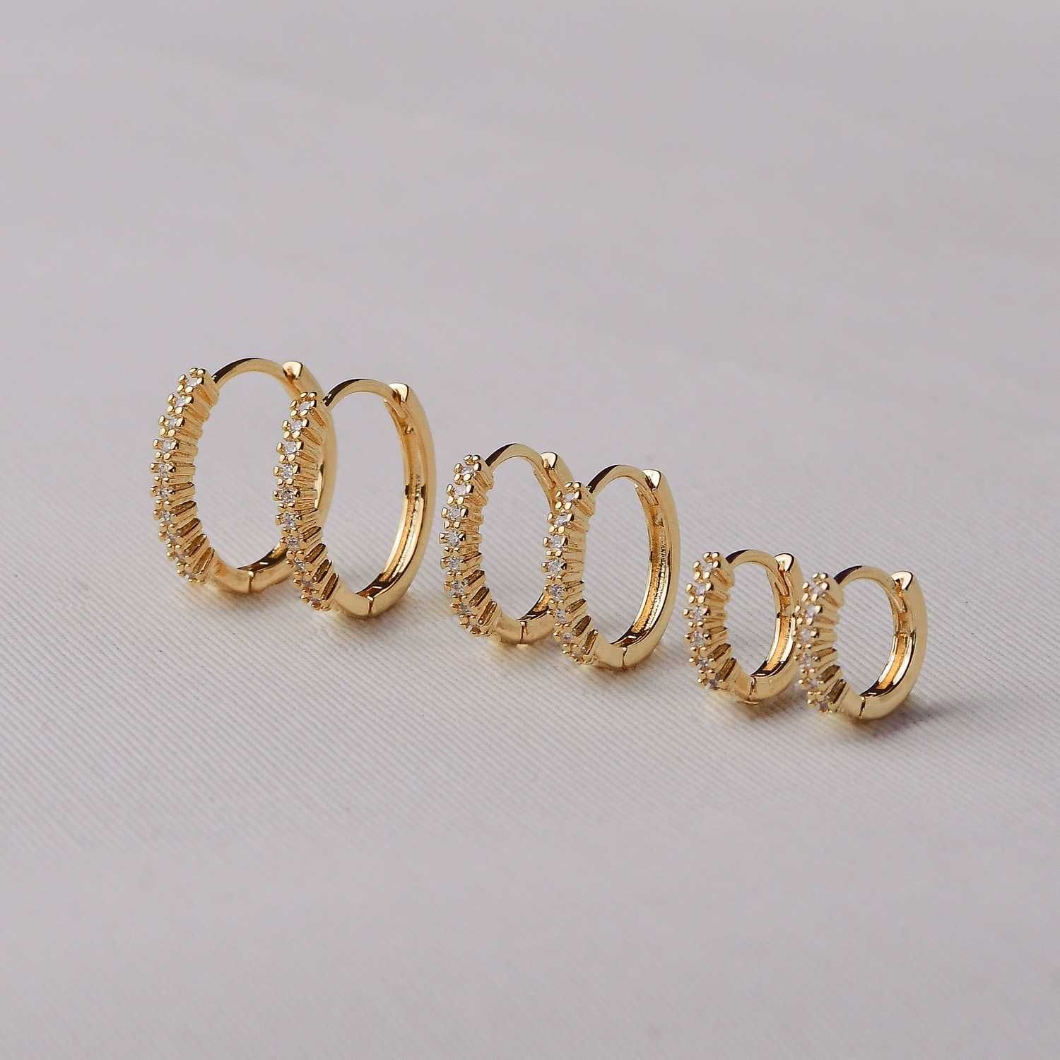 Brinco Dourado Trio de Argola Cravejado com Zircônias Cristais 11, 14 e 17mm