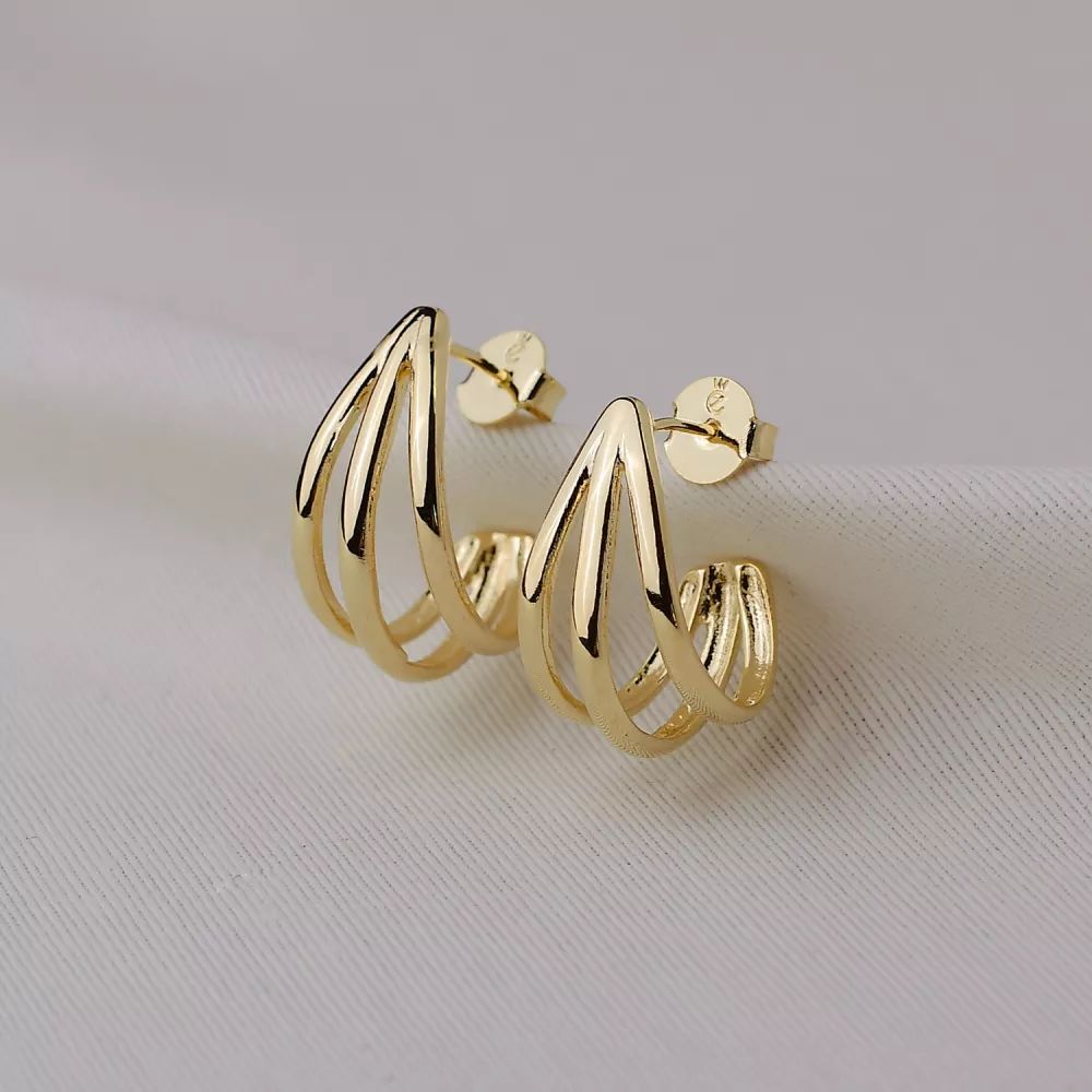 Brinco Dourado Triplo em Metal