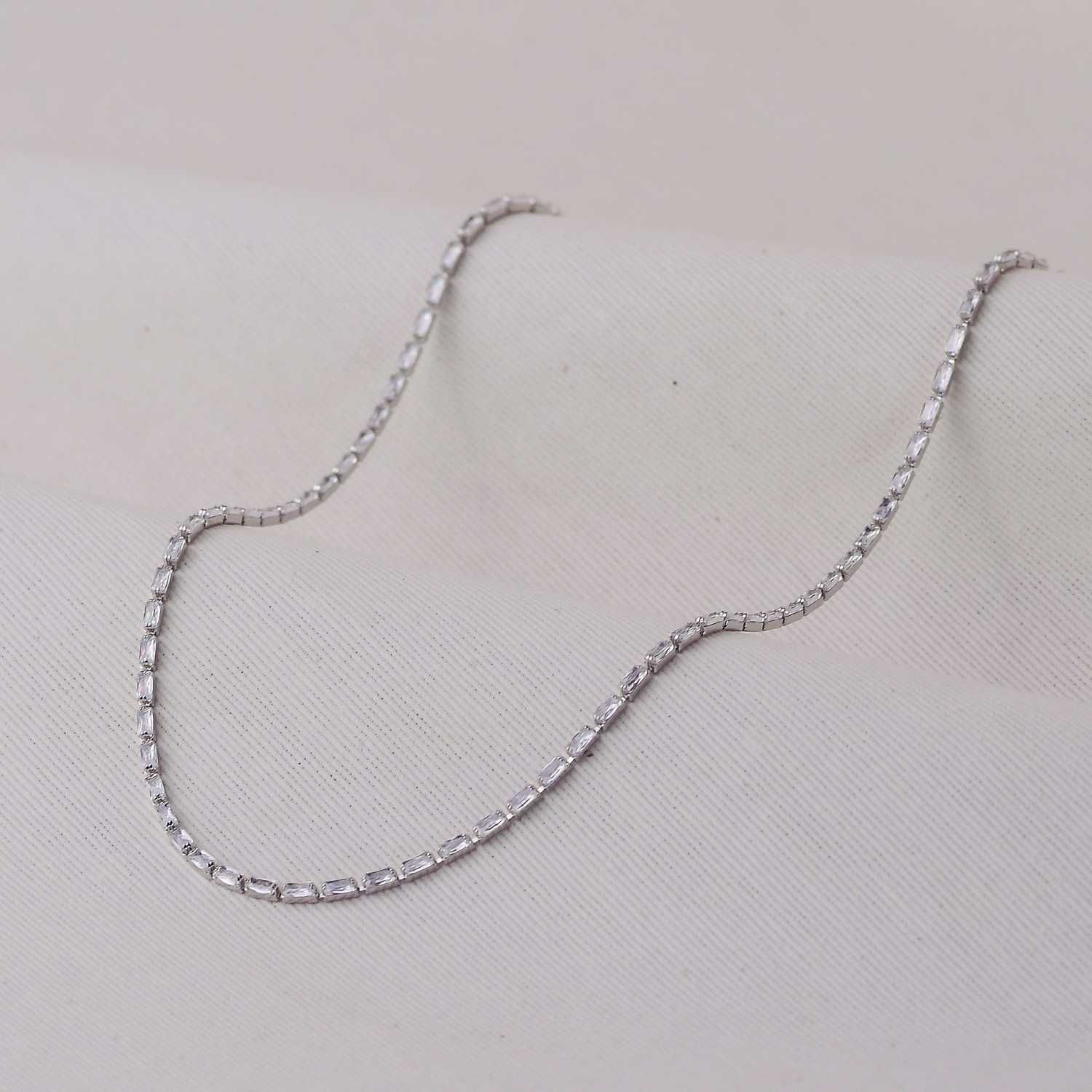 Colar Ródio Choker Riviera com Zircônias Baguete Cristais 30+10cm
