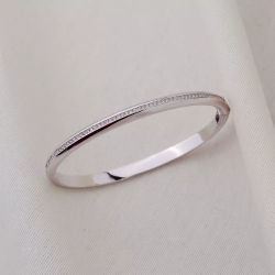 Pulseira ródio cravejada cristal